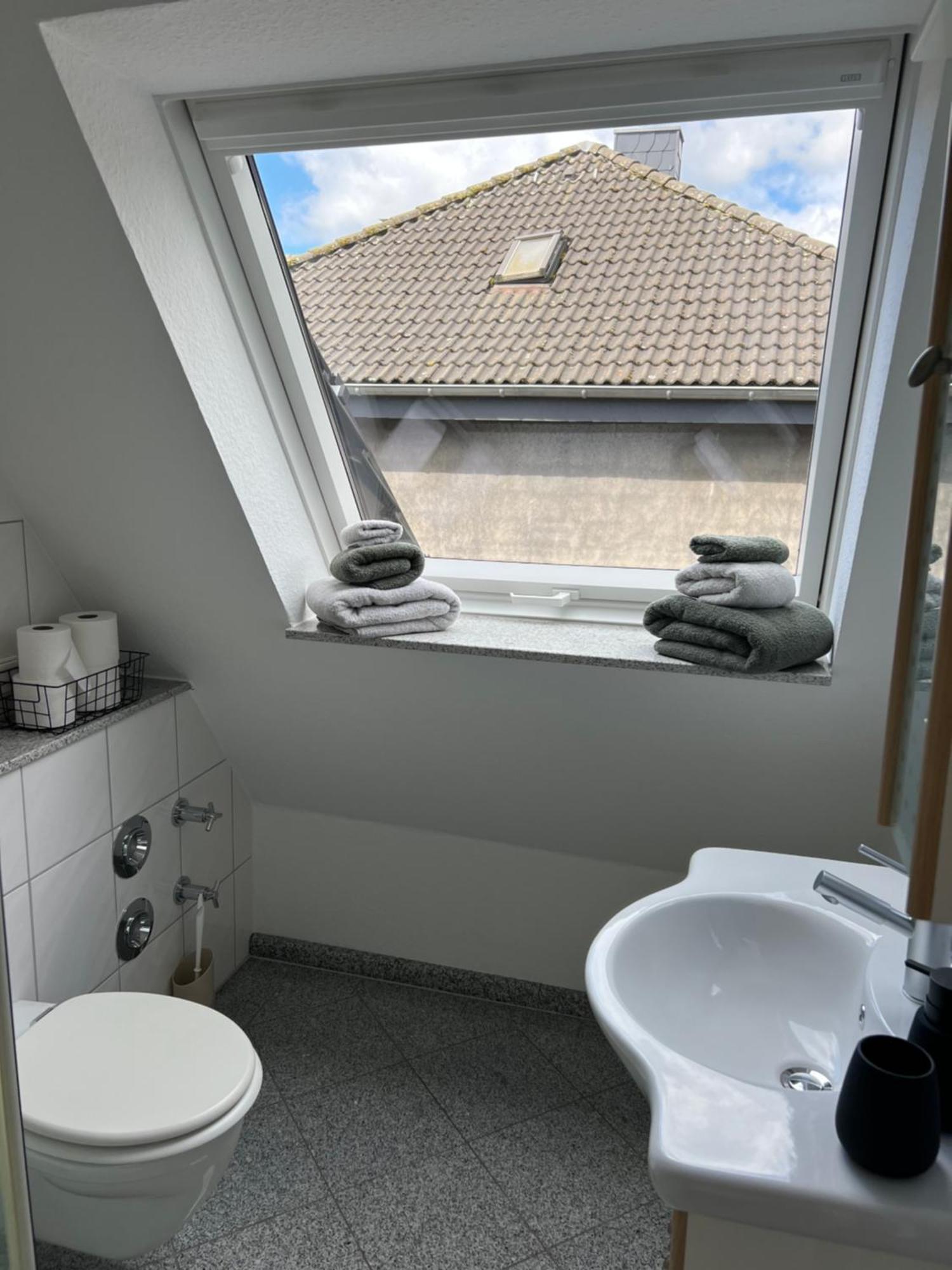 Lichtdurchflutetes Appartement Im Zentralen Ruhrgebiet บอททรอพ ภายนอก รูปภาพ